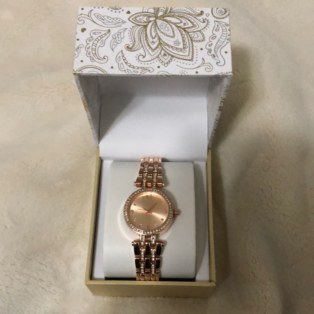 Brand new rose gold charter club watch!